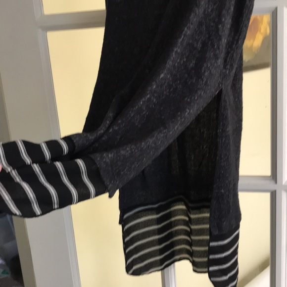 Heather charcoal grey razor back top with black and white stripes at the bottom. - Picture 3 of 4